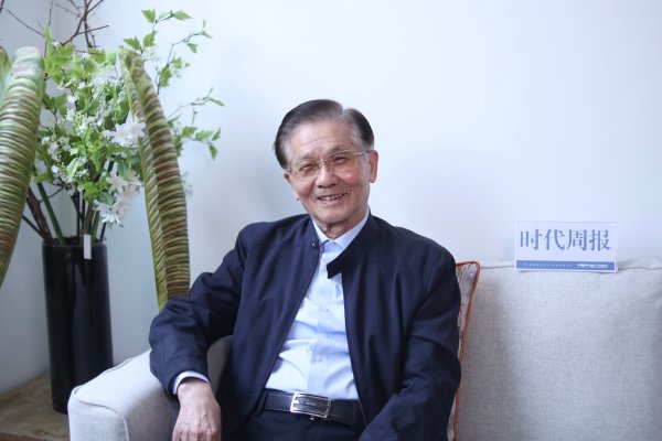 股票配资专业平台 专访贺铿：既要经济增长 又要低碳转型 ESG怎么做？